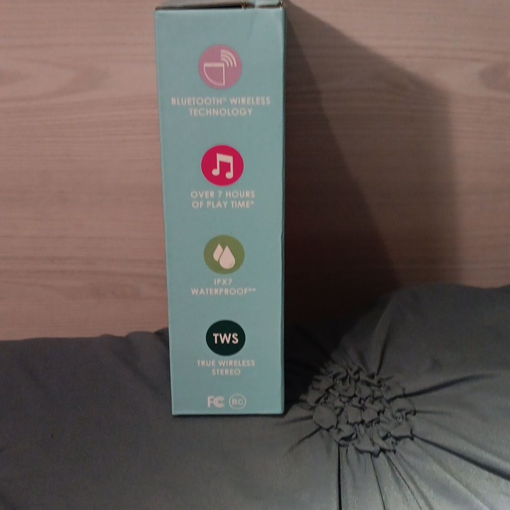 Inflatable pool speaker bluetooth - Picture 2 of 3